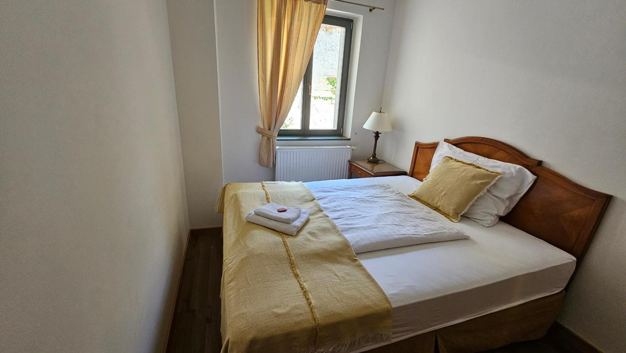 Hotel Opat كوتنا هورا المظهر الخارجي الصورة