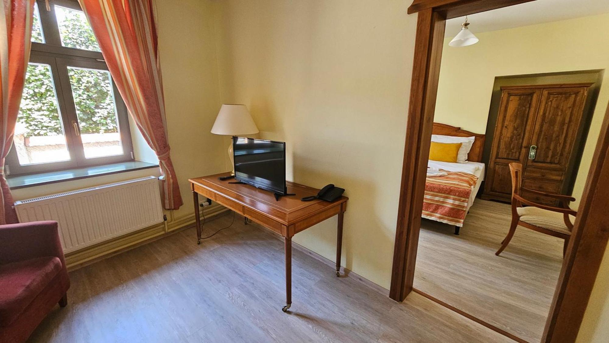 Hotel Opat كوتنا هورا المظهر الخارجي الصورة