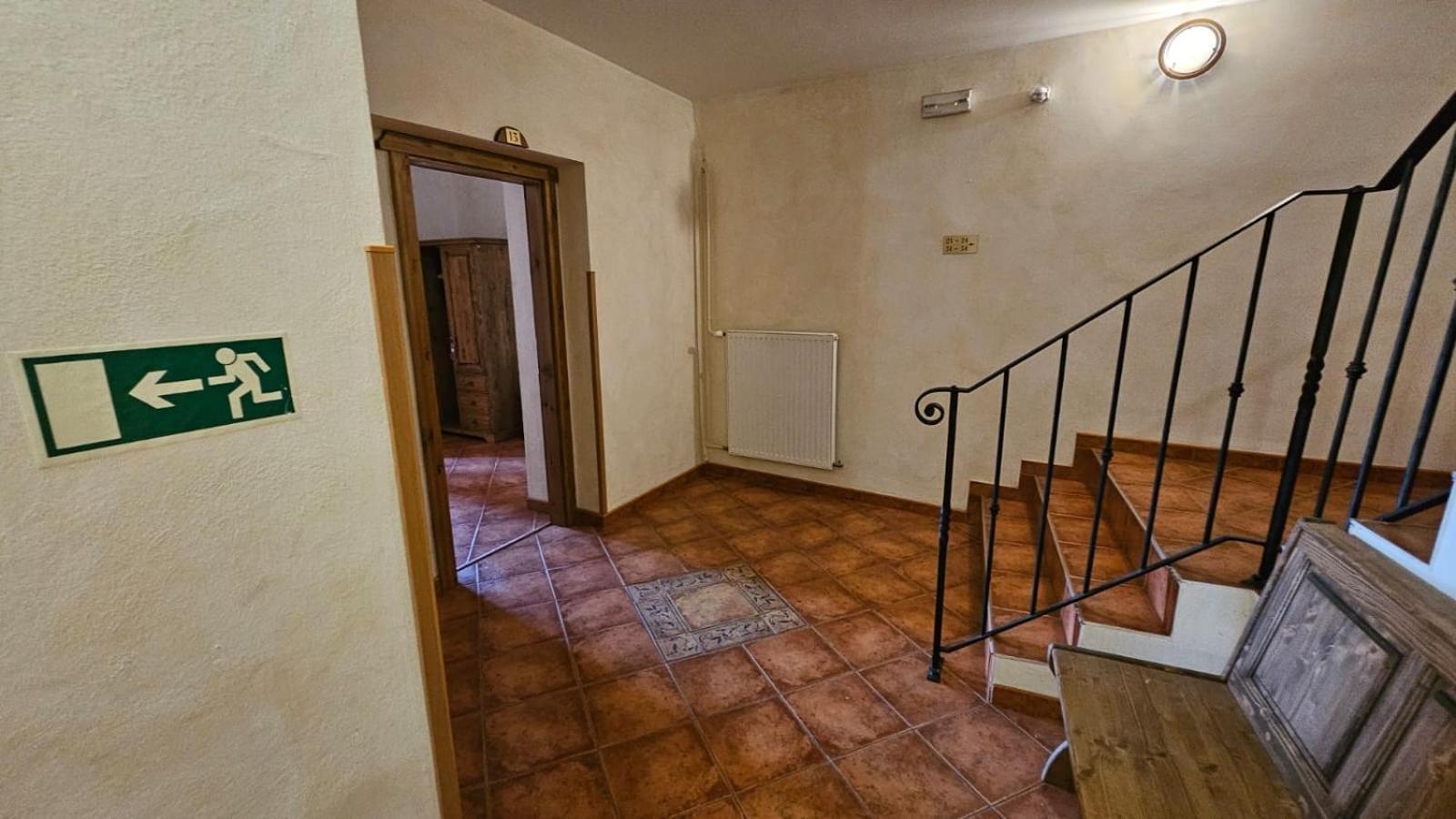Hotel Opat كوتنا هورا المظهر الخارجي الصورة