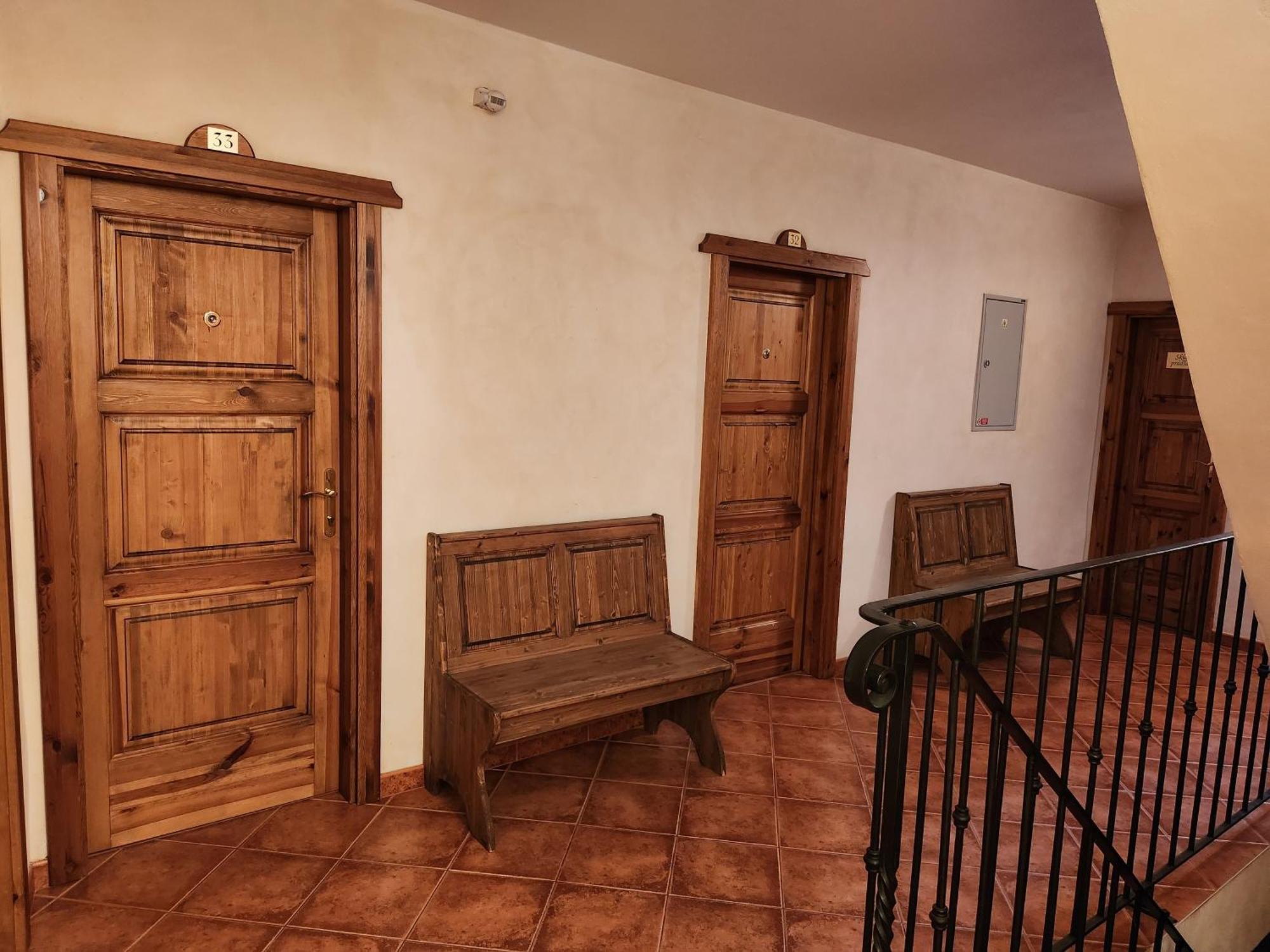 Hotel Opat كوتنا هورا المظهر الخارجي الصورة