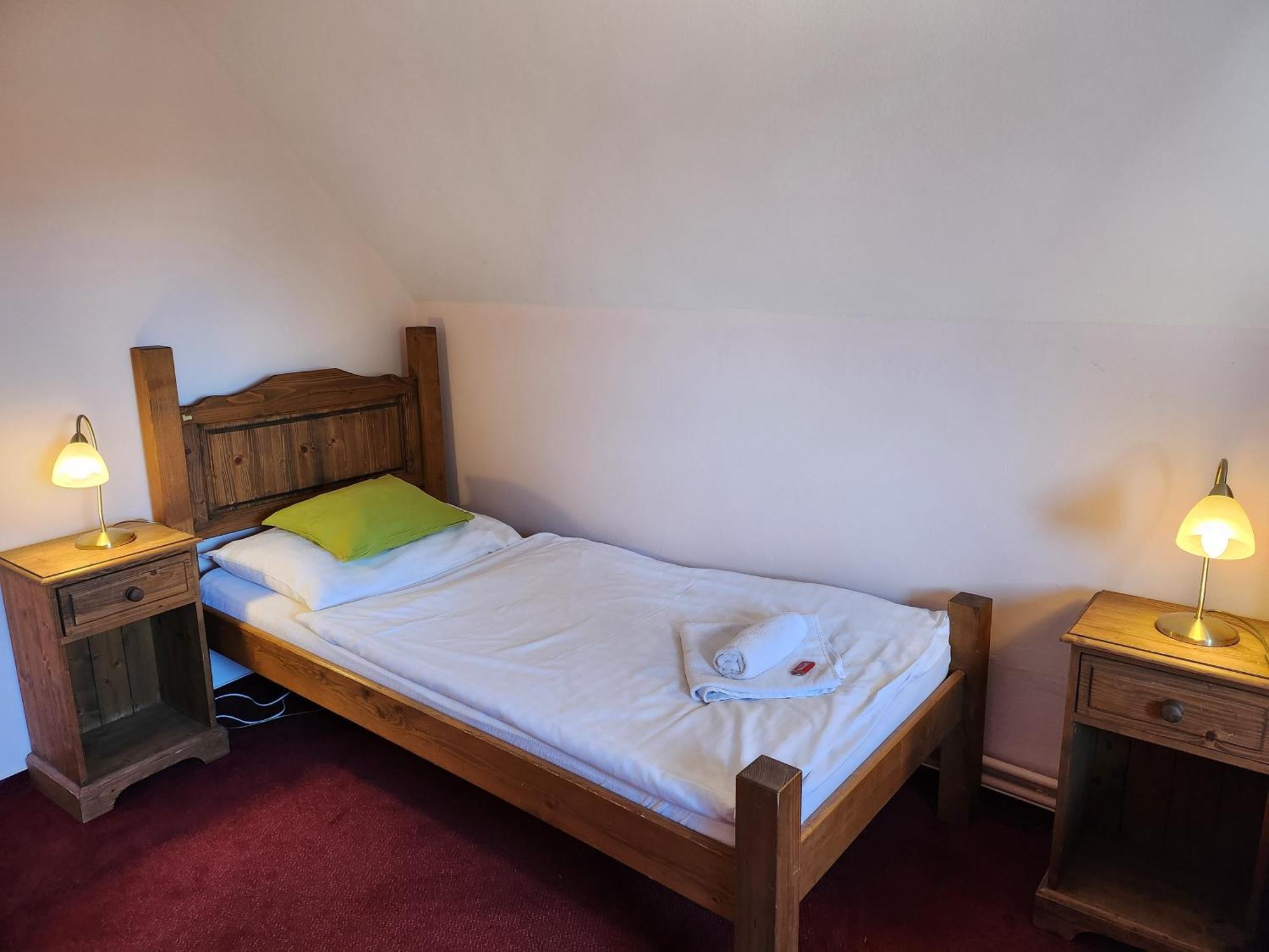 Hotel Opat كوتنا هورا الغرفة الصورة